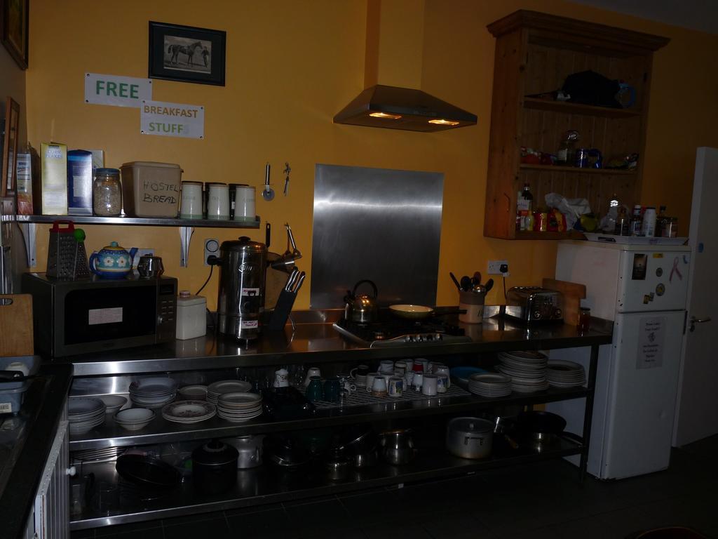 Macgabhainns Backpackers Hostel Kilkenny Exterior photo
