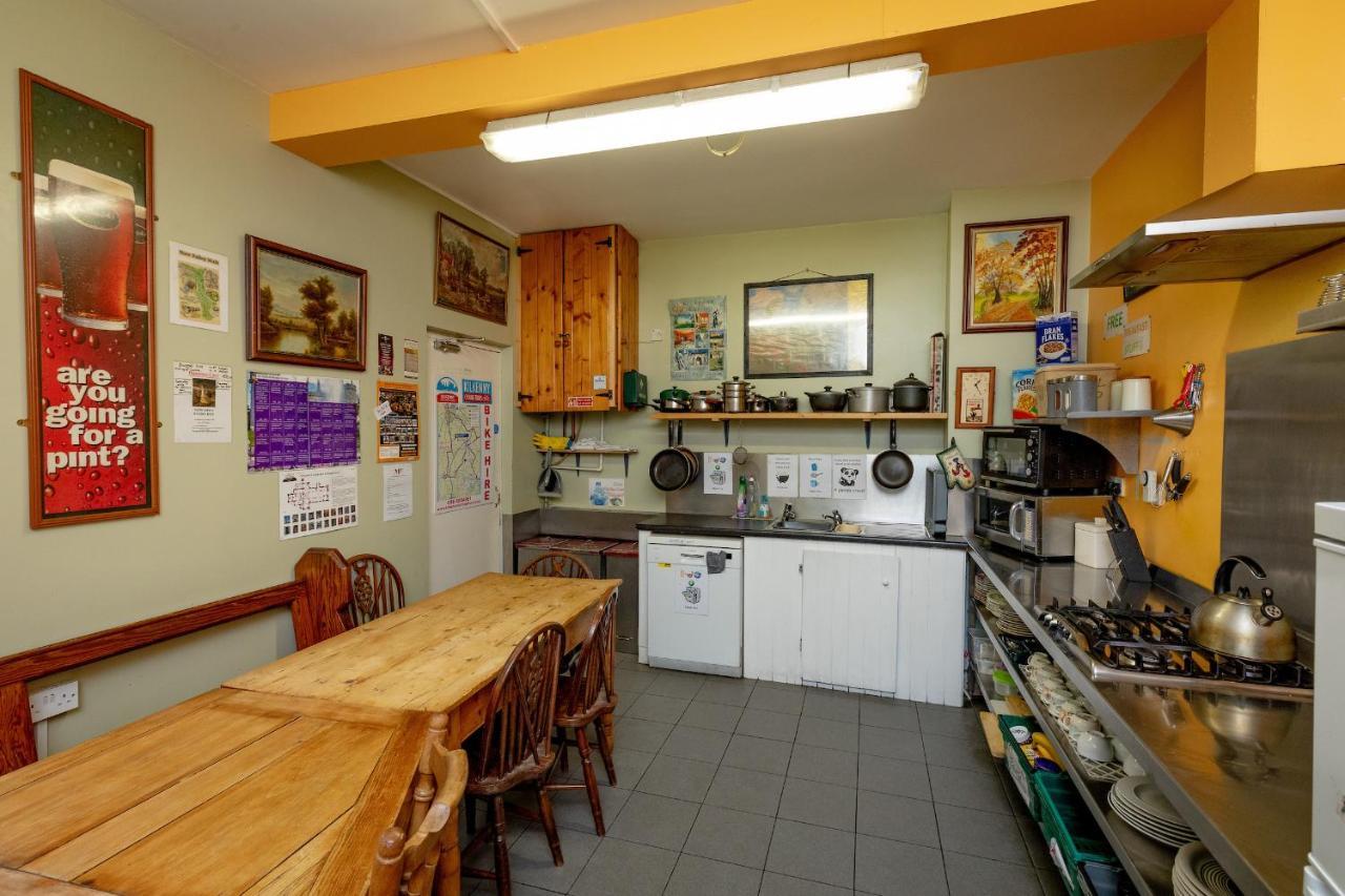 Macgabhainns Backpackers Hostel Kilkenny Exterior photo