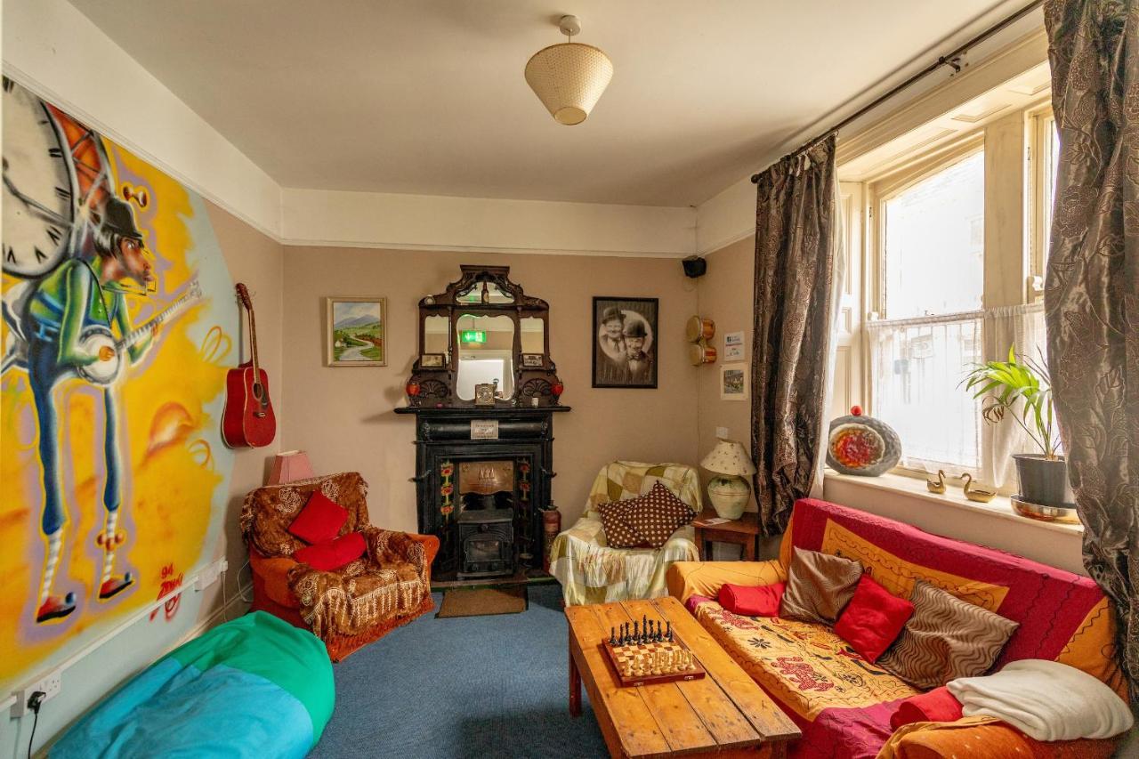 Macgabhainns Backpackers Hostel Kilkenny Exterior photo